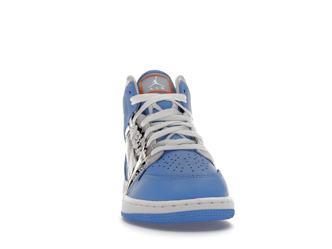Детские кроссовки с принтом Jordan 1 Mid Sneaker School Game Winner (GS) Jordan, White/Starfish/University Blue — фото 2
