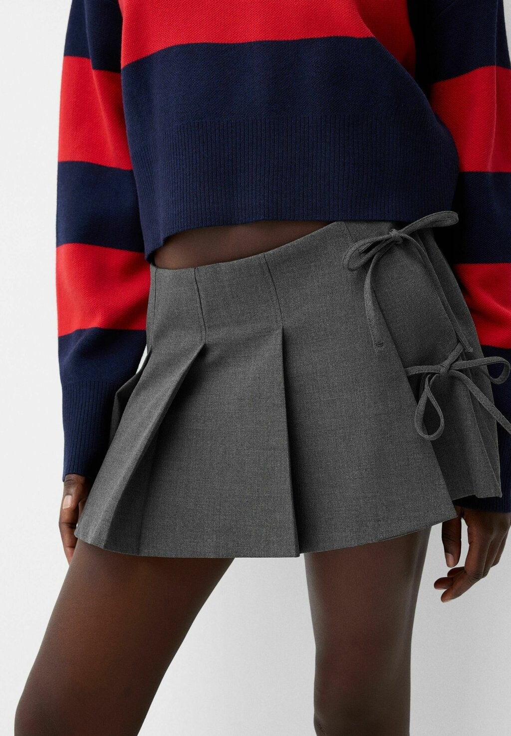 

Юбка А-силуэта BOX WITH BOW Bershka, темно-серый