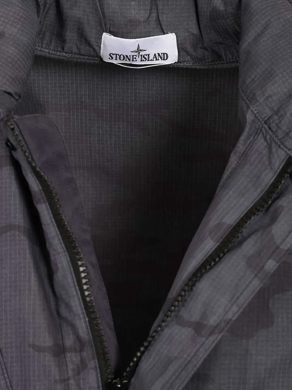 Камуфляжная куртка из рипстопа Stone Island, серый — фото 3