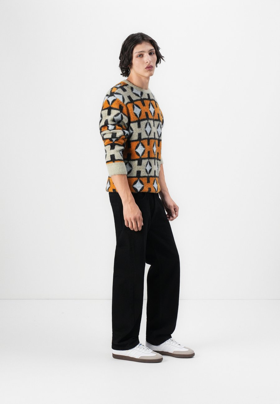 

Джемпер HUF SPACE AGE CREWNECK UNISEX, Sunset/Orange