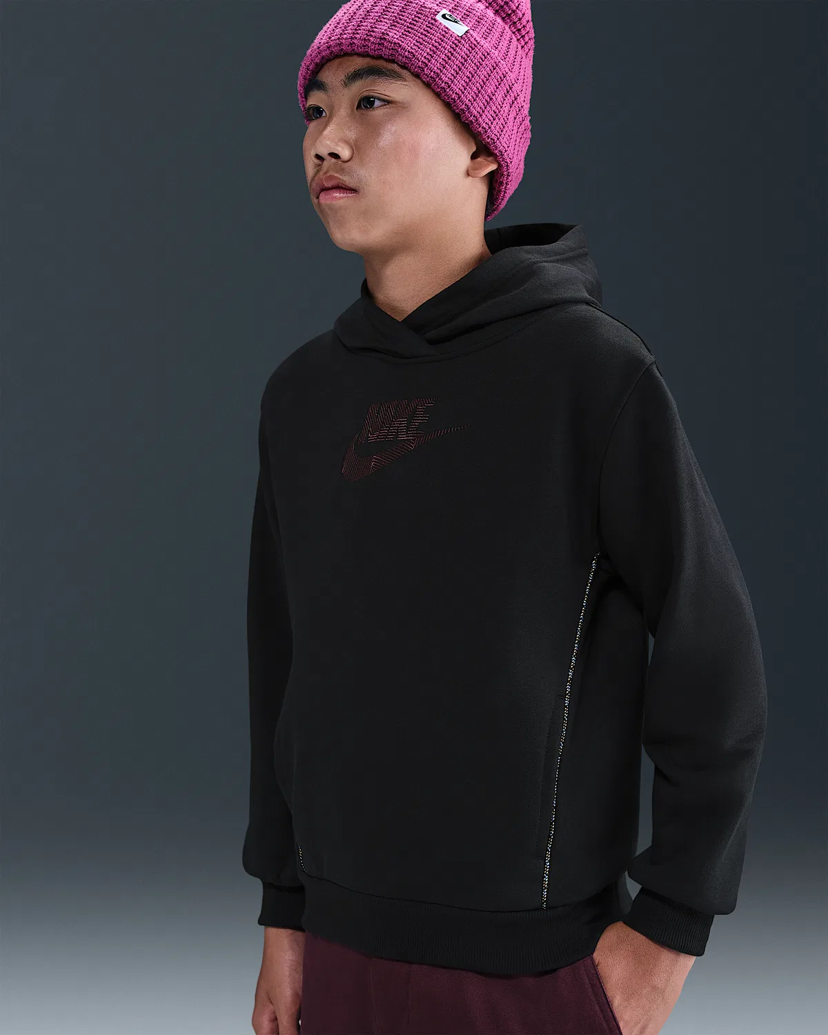 Детская толстовка Nike Sportswear Club из французского флиса, Black/Burgundy Crush — фото 3