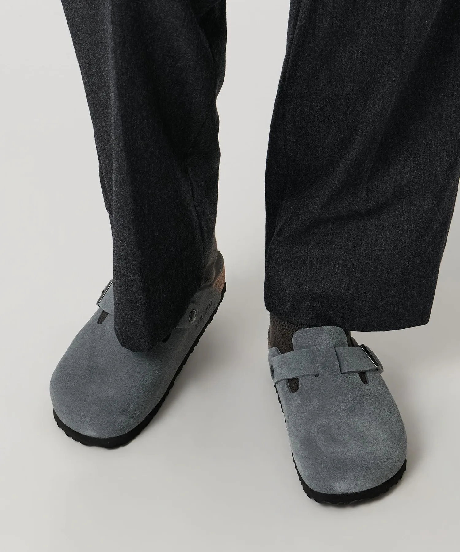 Мужские сандалии BIRKENSTOCK Boston из замши коричневые — фото 2