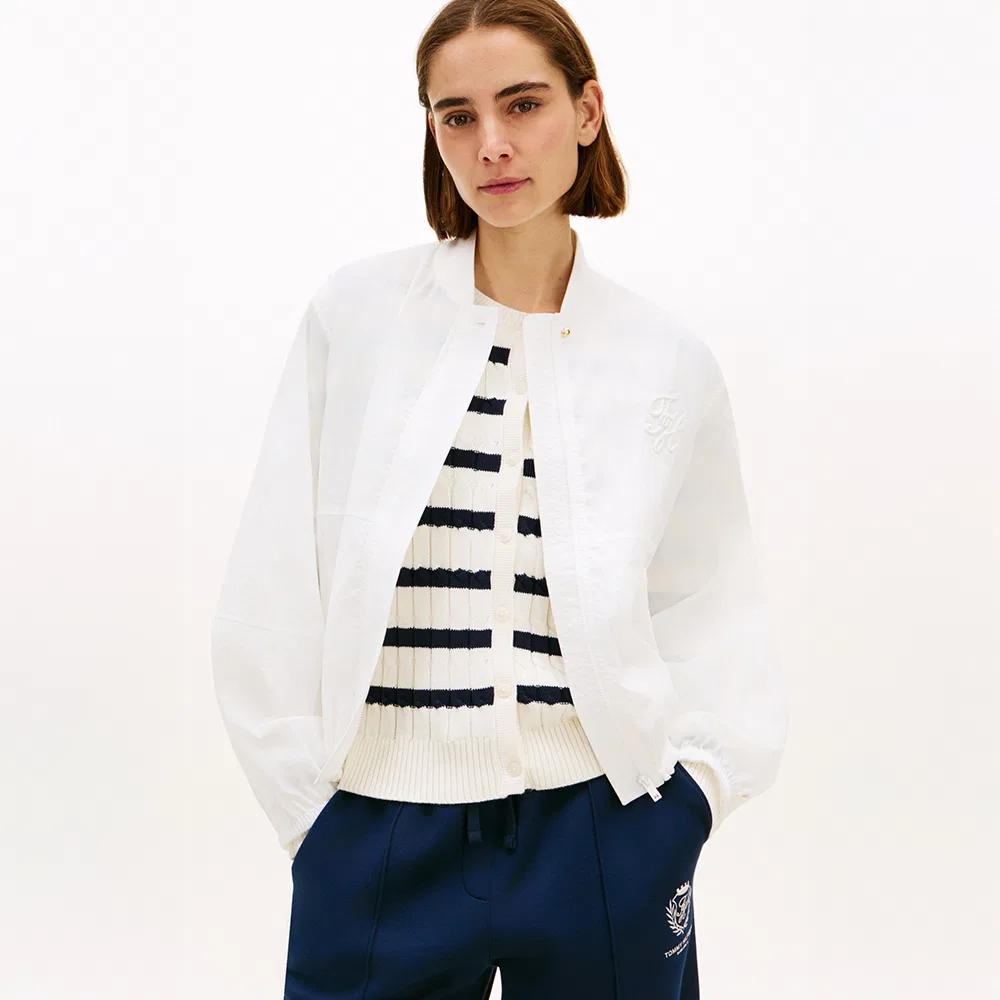 Женская укороченная куртка-бомбер оверсайз цвета айвори от Tommy Hilfiger Women