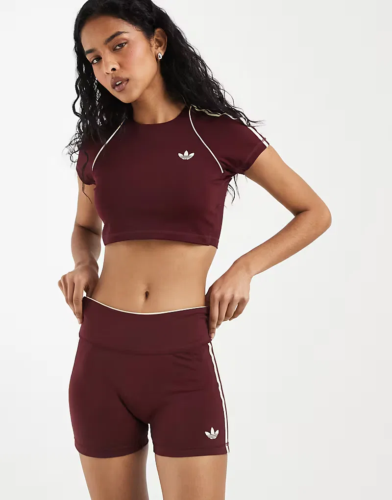 Спортивные шорты Adidas Originals в бордовом и кремовом цвете