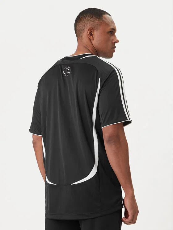 Футболка regular fit adicolor Teamgeist Adidas, черный — фото 3