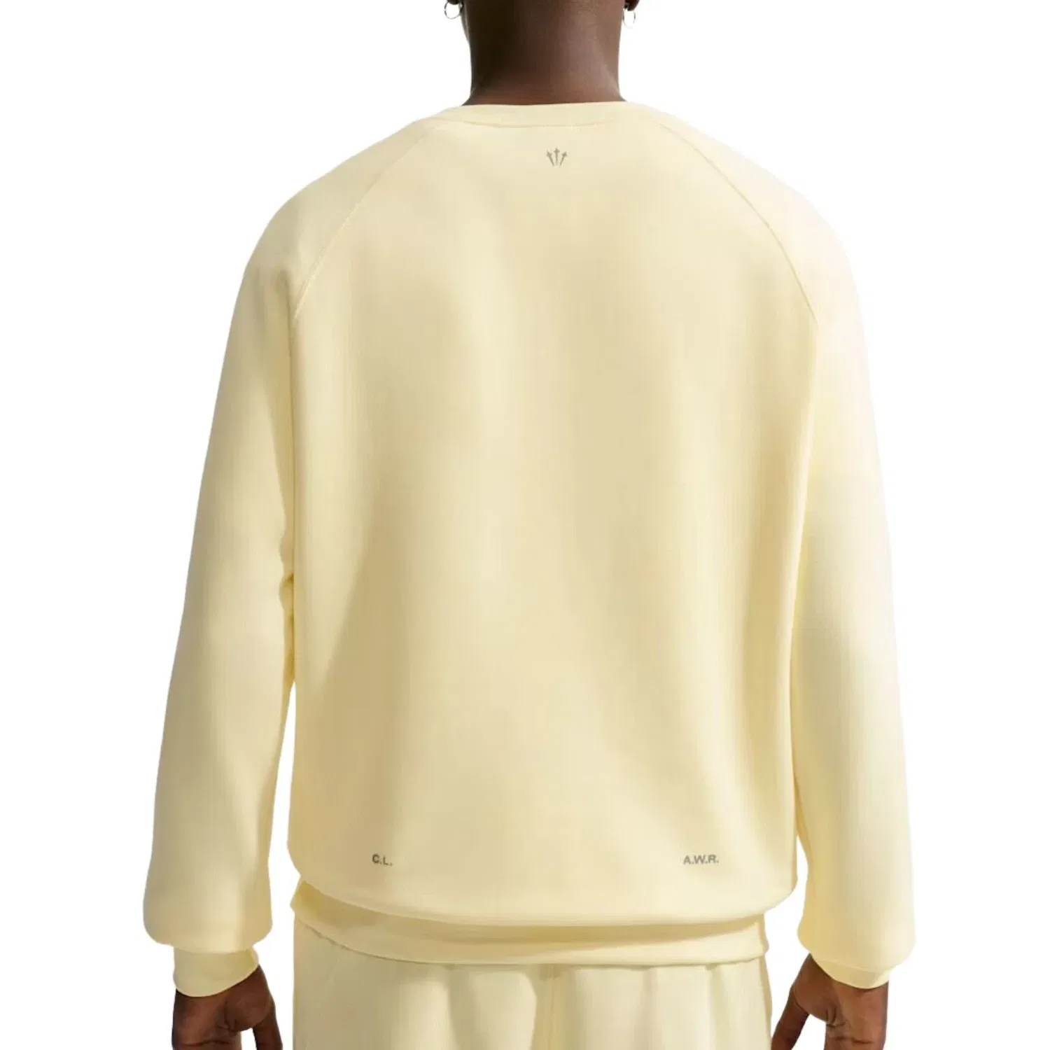 Мужская футболка с флисовым воротником Nike NOCTA Fleece CS Crew Alabaster Stealth, желтый — фото 3
