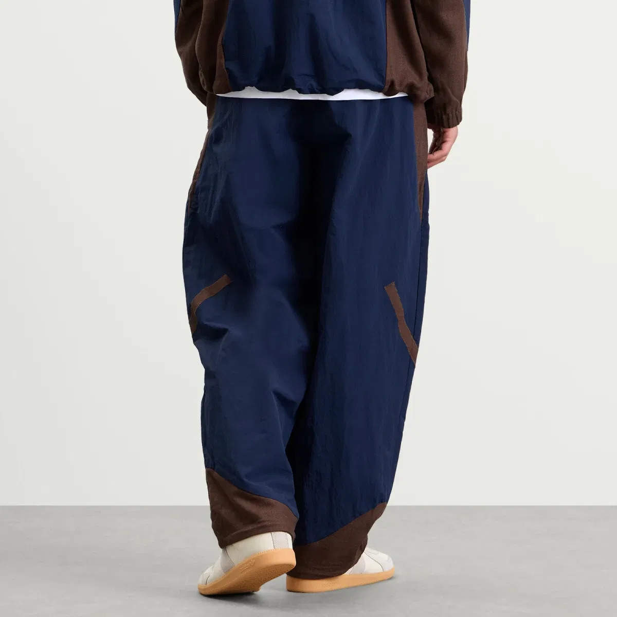 Штаны спортивные с принтом X arte z.n.e. track pant Adidas, Collegiate Navy & Dust Cargo — фото 3