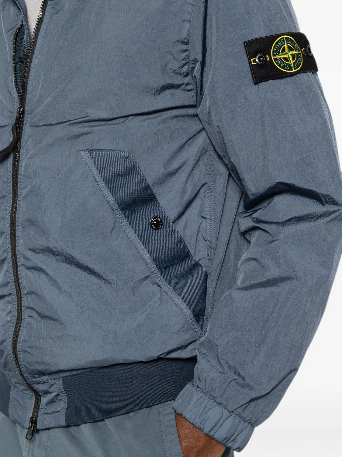 Stone Island Куртка на молнии с нашивкой, синий — фото 2