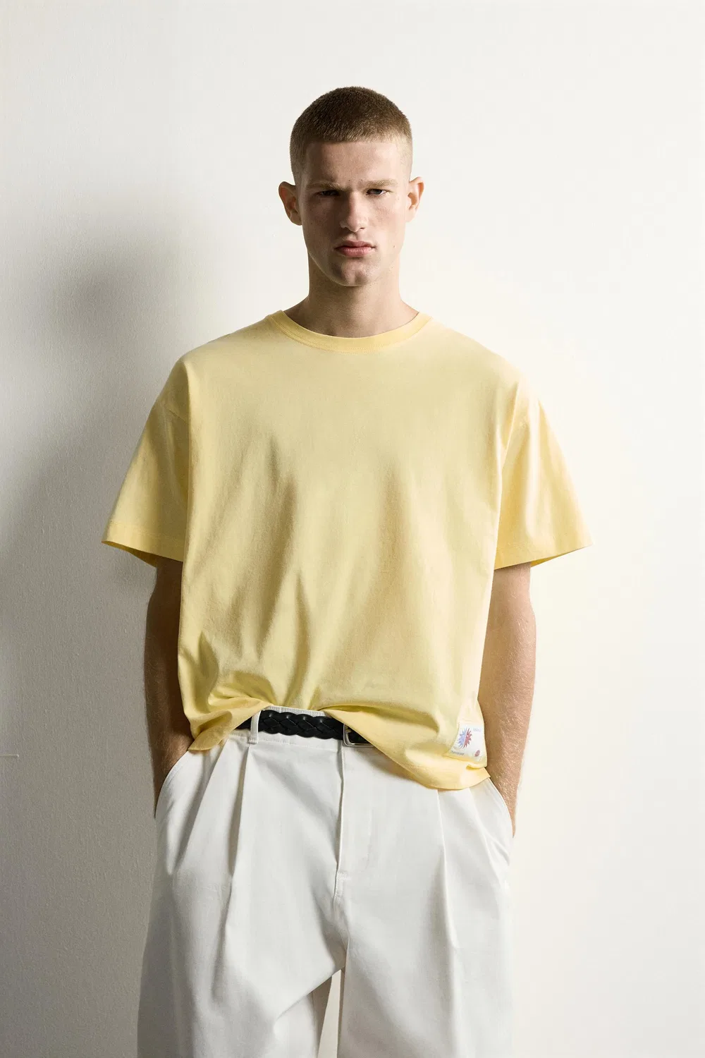 Футболка свободного кроя с графическим принтом Sun. ZARA, Butter — фото 2