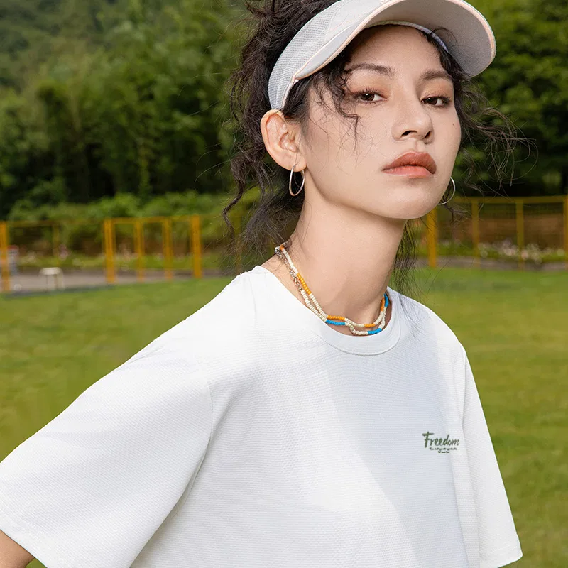 Детская футболка с быстросохнущей защитой от солнца MINISO, Light Gray (Ma Green Horse Youth Chest Logo) — фото 4