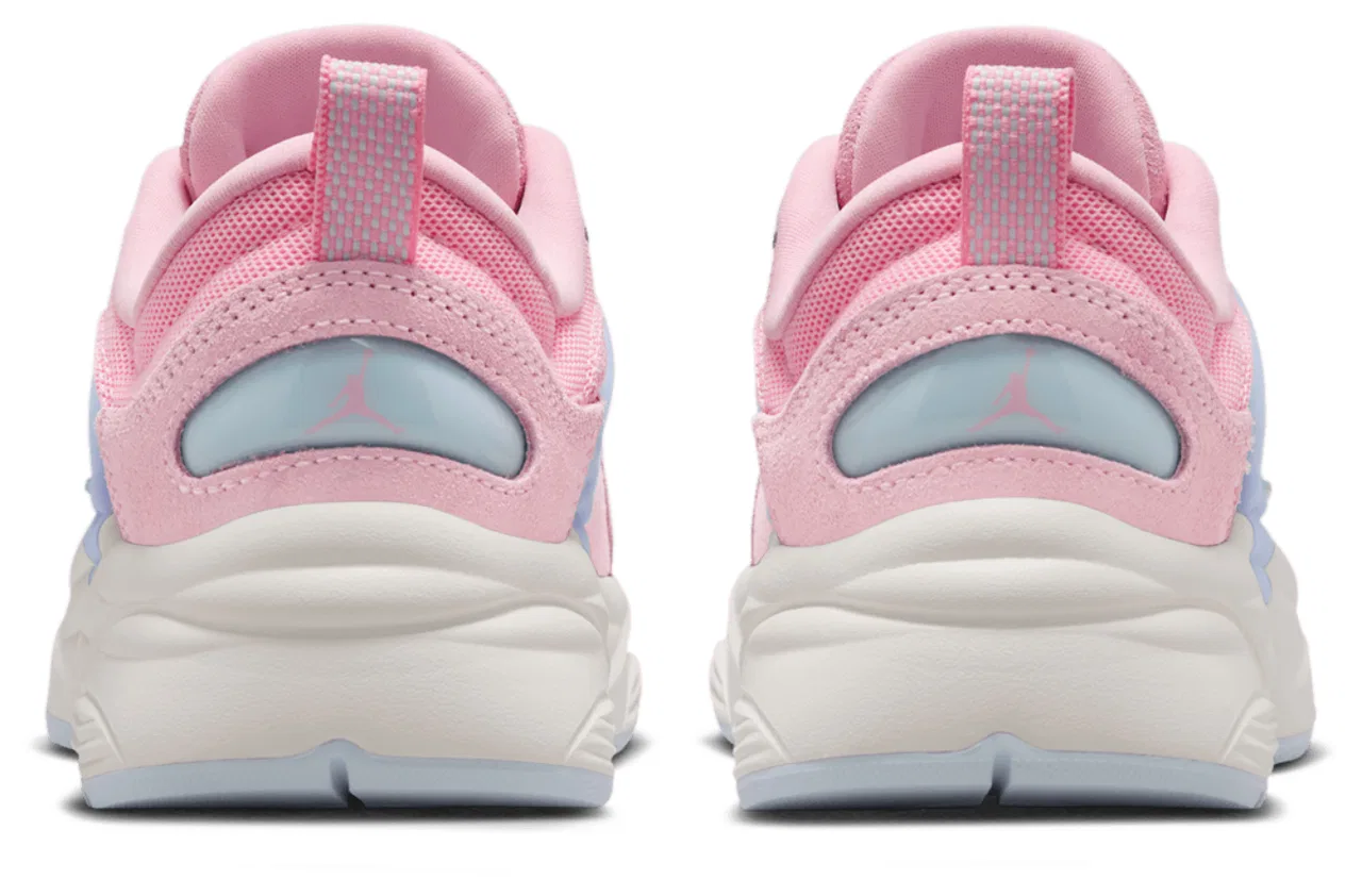 Кроссовки для девочек Trunner Jordan, цвет Medium Soft Pink/Medium Soft Pink/Half Blue — фото 3