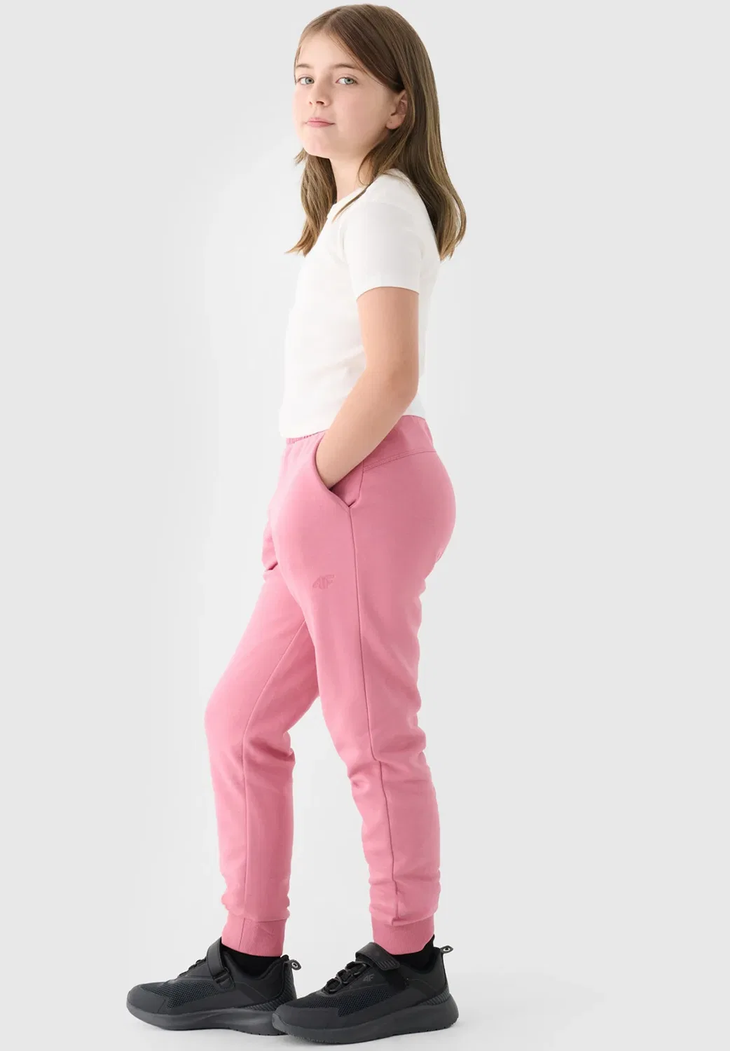 Spodnie dresowe joggery dziewczęce - niebieskie 122 (6-7 лат) - спортивные штаны 4F, Light Pink — фото 4