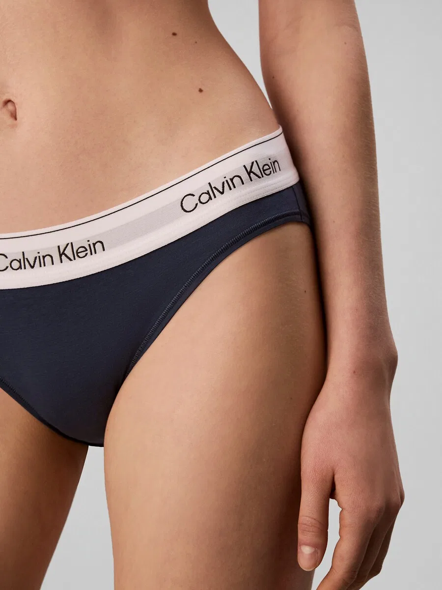 Трусики Calvin Klein синего цвета — фото 3