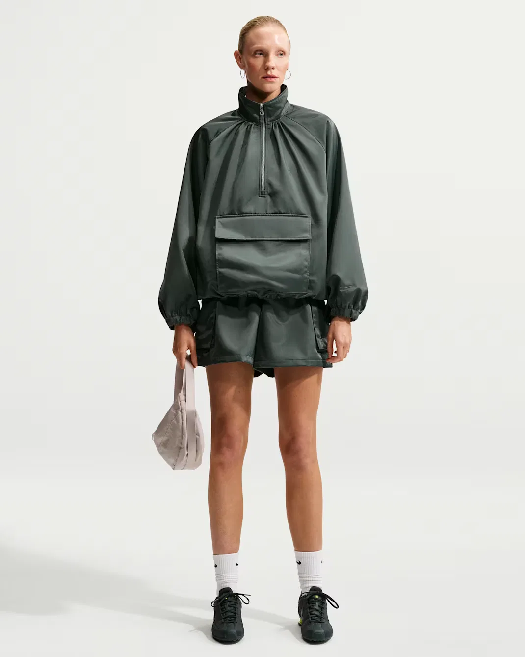 Женская атласная куртка-анорак с молнией на четверть длины Nike Sportswear, Camo Green/Camo Green — фото 4