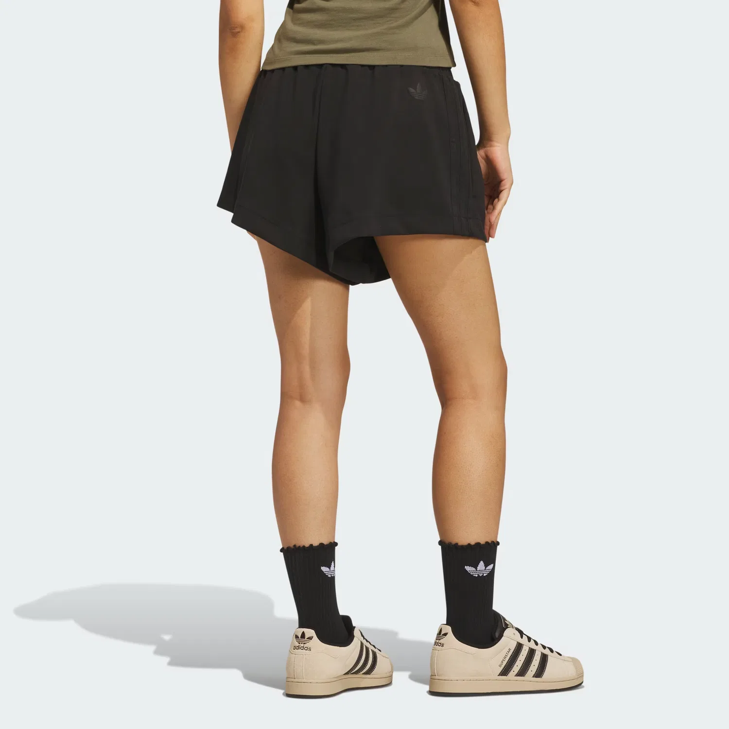 Женские шорты свободного кроя Adidas Originals, черный — фото 2