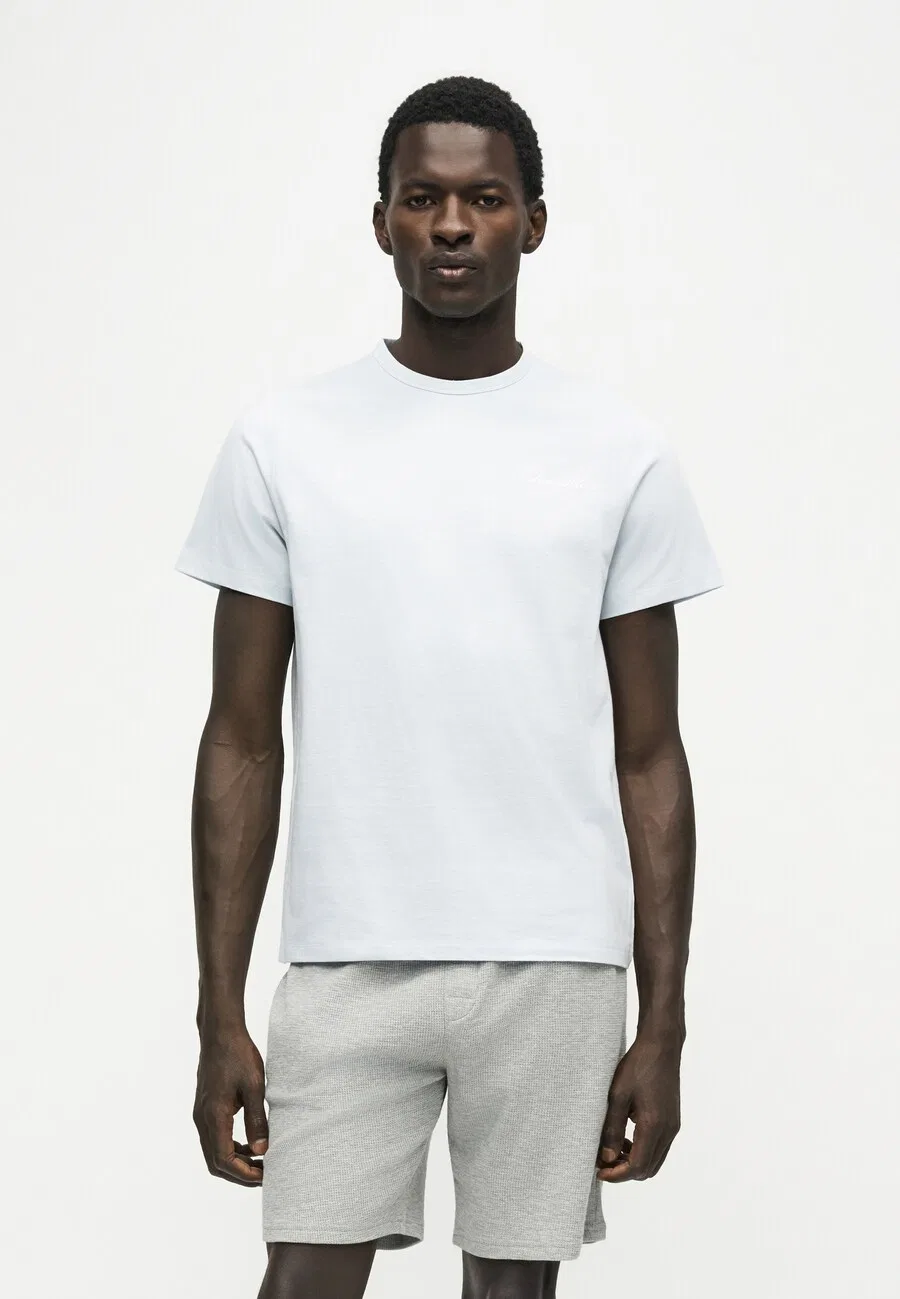 Футболка Calvin Klein светло-голубого цвета — фото 2