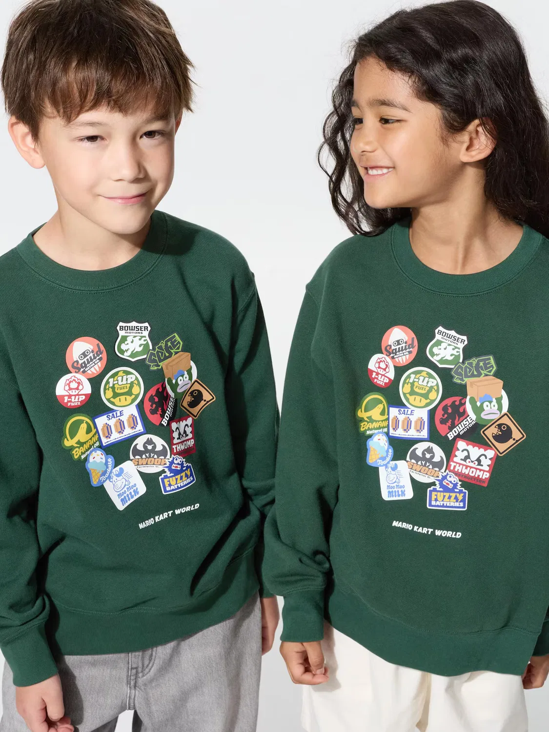 Толстовка Uniqlo, с символикой Mario Kart World, темно-зеленый