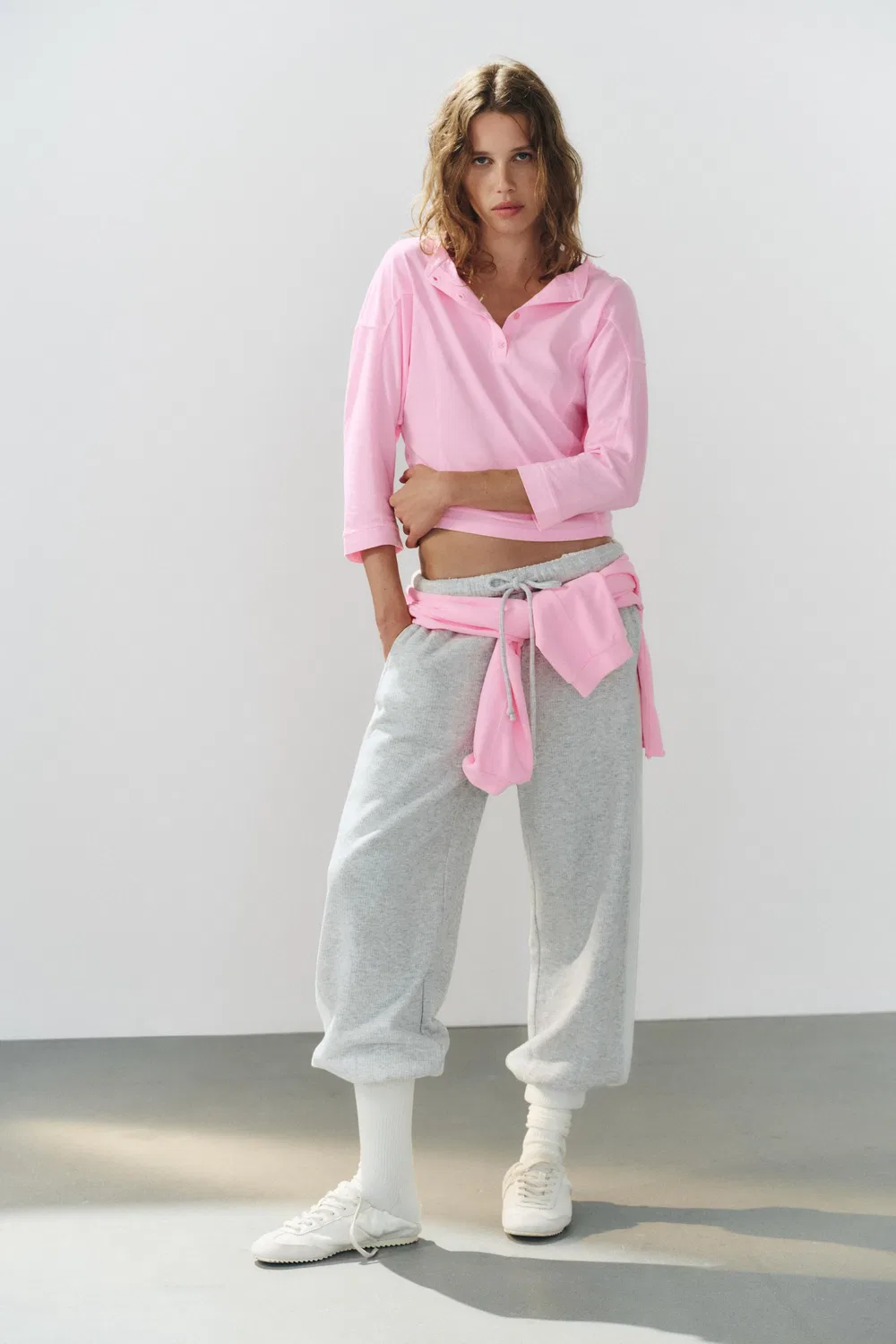 Футболка с неоновой пуговицей ZARA, Neon pink
