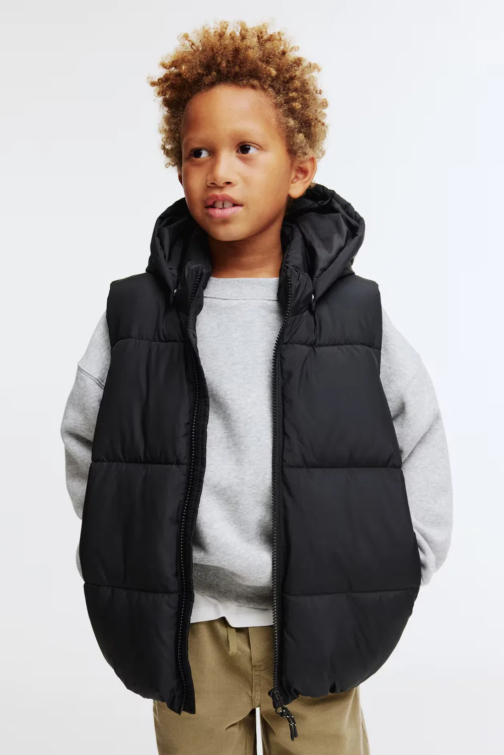 Пуховый жилет с капюшоном H&M, Schwarz