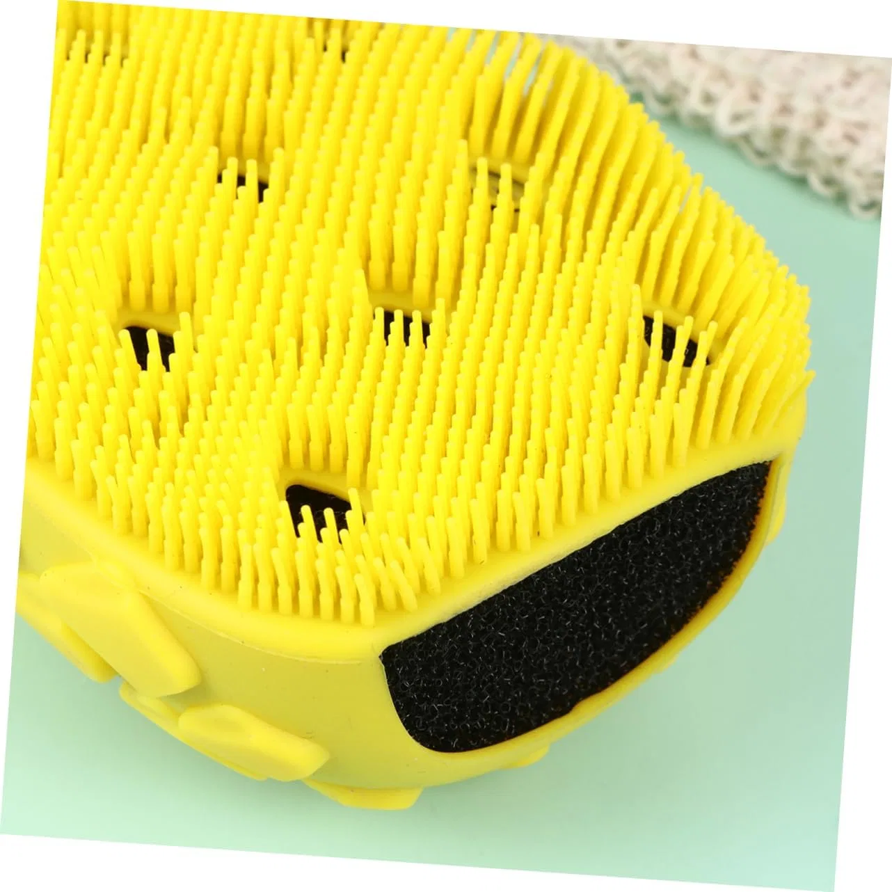 Силиконовая щетка для тела Pineapple, Mikinona, 1 шт, 12x8 см, Yellow — фото 3