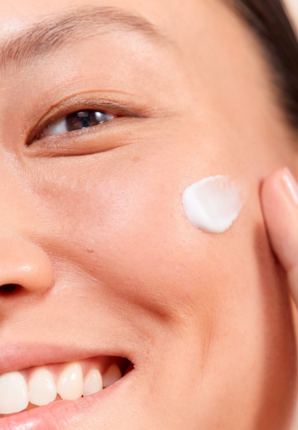 Крем для лица Avene — AVÈNE GESICHTSPFLEGE TOLÉRANCE HYDRA-10 FEUCHTIGKEITSCREME, цвет weiß — фото 4