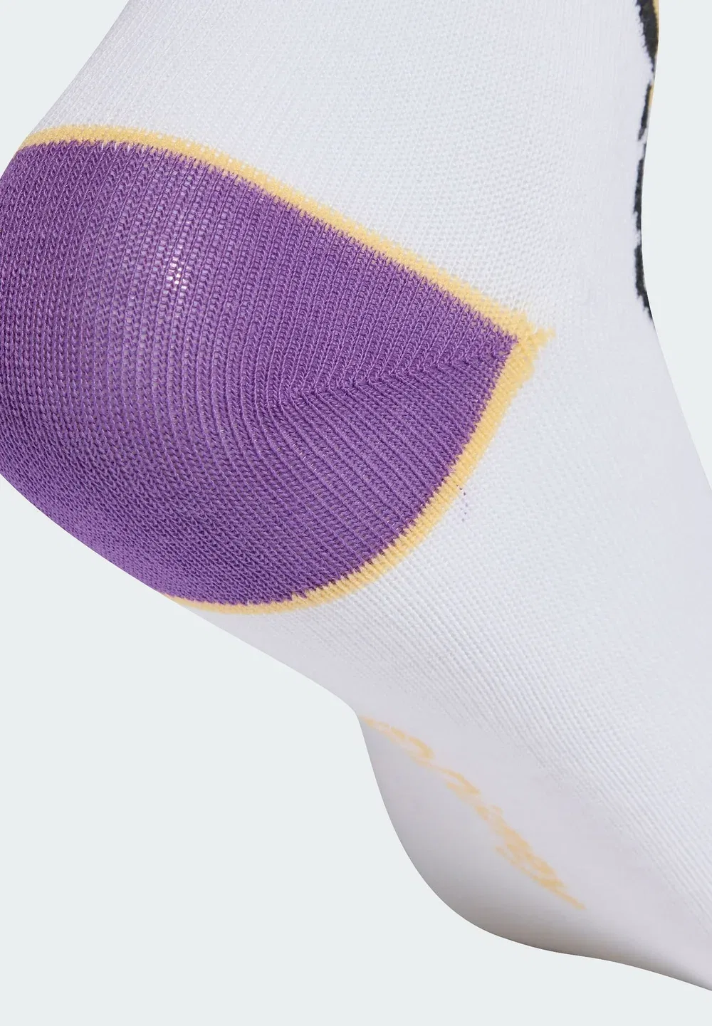 Набор из 3 носков с изображением Минни Маус от Disney Adidas Sportswear, White/Active Purple/Light Grey Heather — фото 3