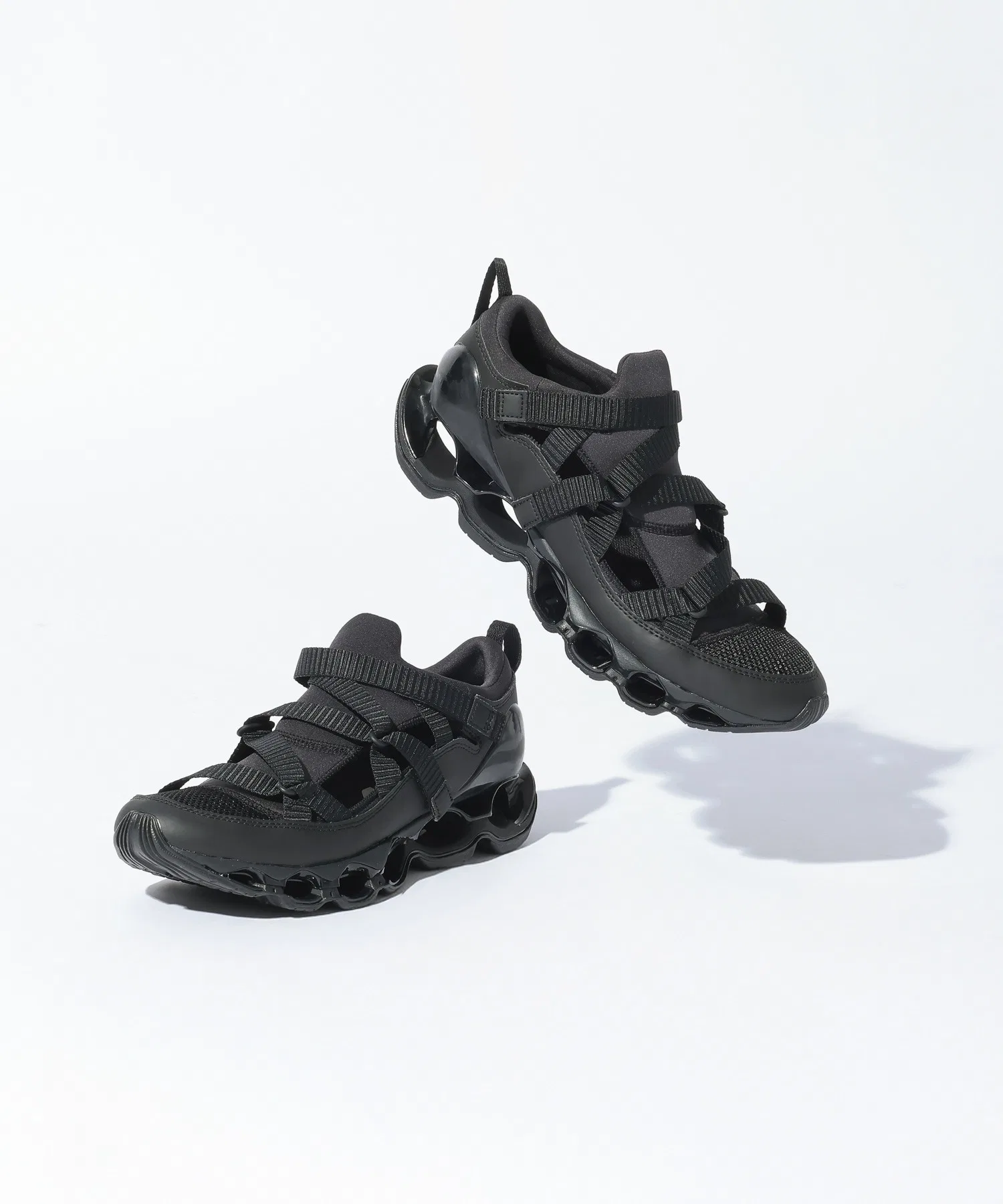 Мужские кроссовки MIZUNO MZ/STRAP чёрные