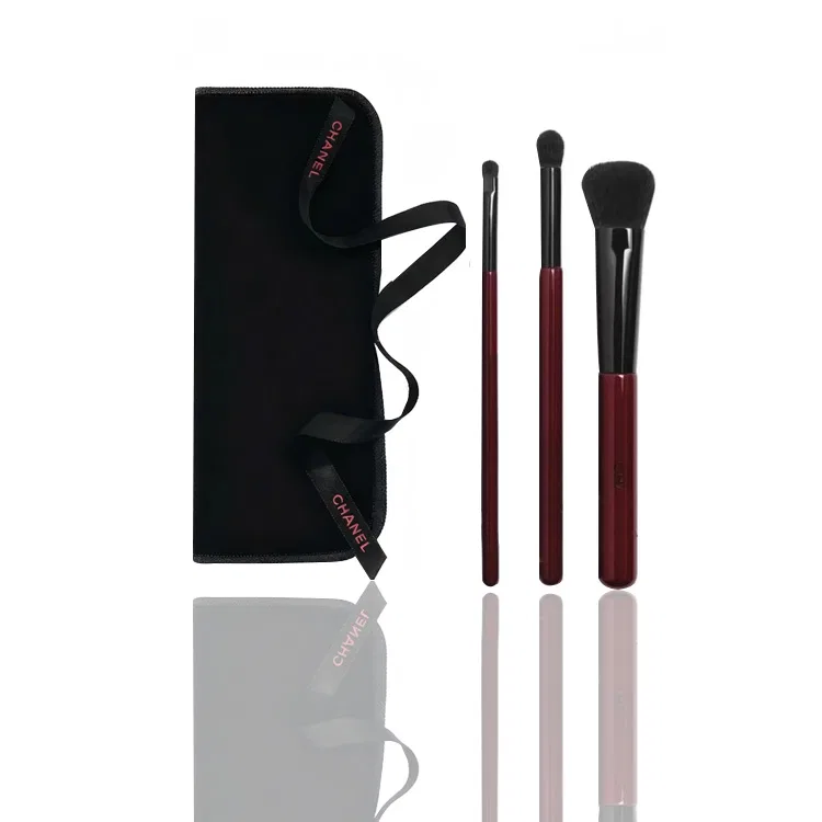 Женский набор кистей для макияжа с мягким ворсом ROUGE NOIR 26 Spring Limited Makeup Collection CHANEL