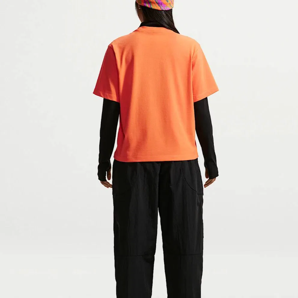 Женская футболка с круглым вырезом Nike ACG Quick Dry, Safety Orange — фото 4