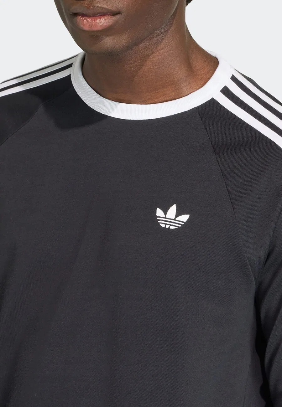 Футболка ADIDAS ORIGINALS '3-STRIPES LONGSLEEVE' черного цвета — фото 4