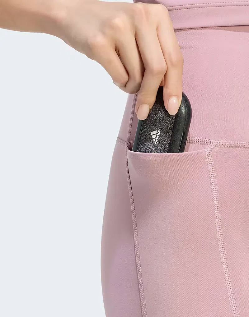 Леггинсы-шорты Adidas performance 3 stripes studio all me booty short leggings в цвете magic mauve — фото 3