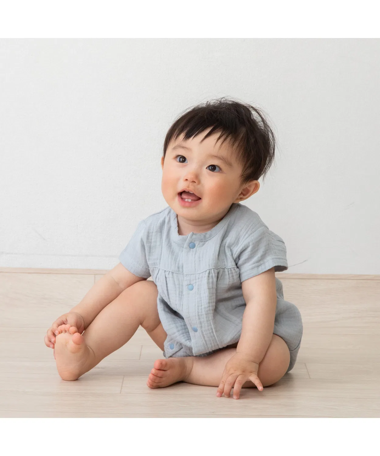 Детский боди-комбинезон с коротким рукавом из 3D-марли Toys"R"Us/Babies"R"Us, Бежевый — фото 3