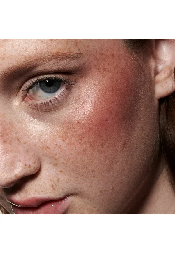 Жидкие румяна Strobe beam liquid blush Mac, nitelite, 4.3 мл, цвет nitelite — фото 3