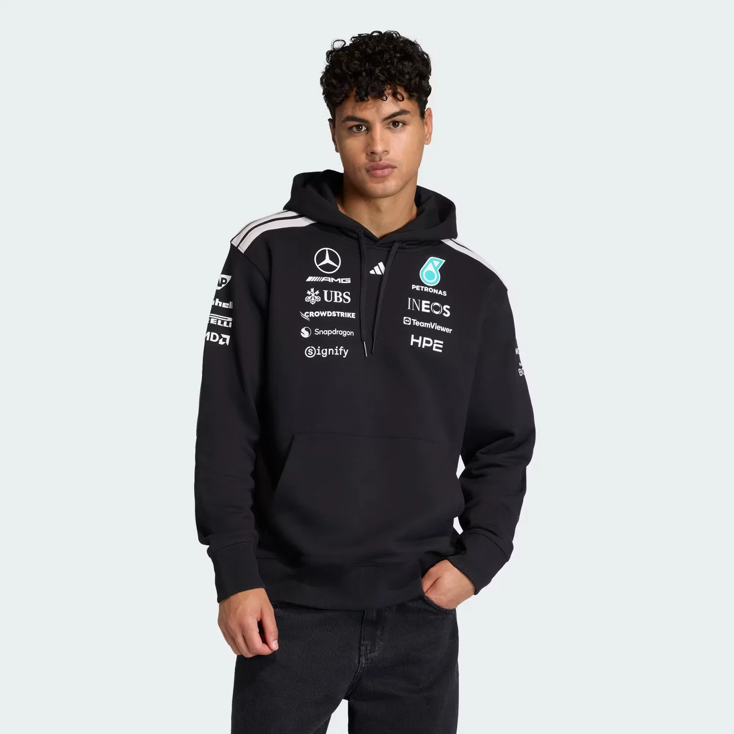 Мужское худи свободного кроя Mercedes - AMG Petronas Formula 1 Team Driver Hood Adidas Performance, черный