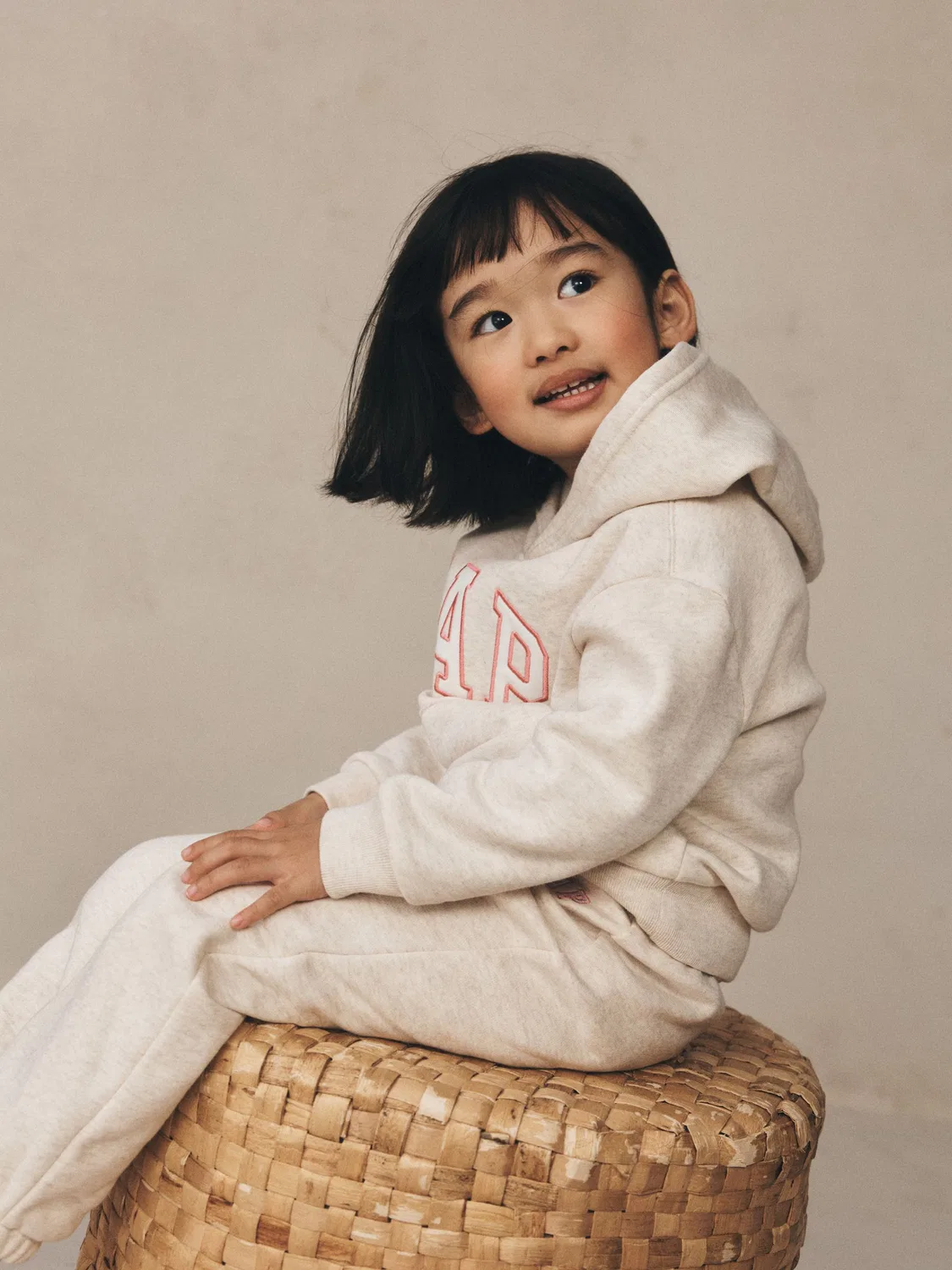 Худи, свободная посадка, Relaxed Logo Hoodie Gap, кремовый — фото 4