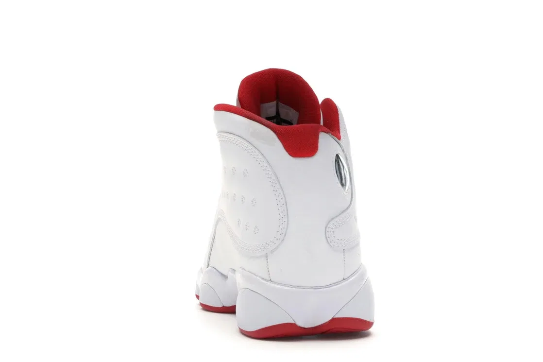 Детские кроссовки с асимметричным дизайном Jordan 13 Retro Alternate History of Flight Jordan, White/Metallic Silver-University Red — фото 4