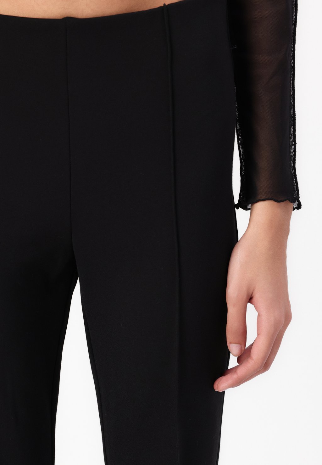 

Брюки SPORT KICK CROP PONTE GAP, черный