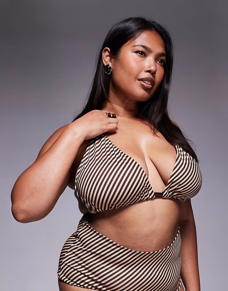 

Бикини-топ Curve Vivienne шоколадного цвета с золотой фурнитурой и полосками Asos Curve