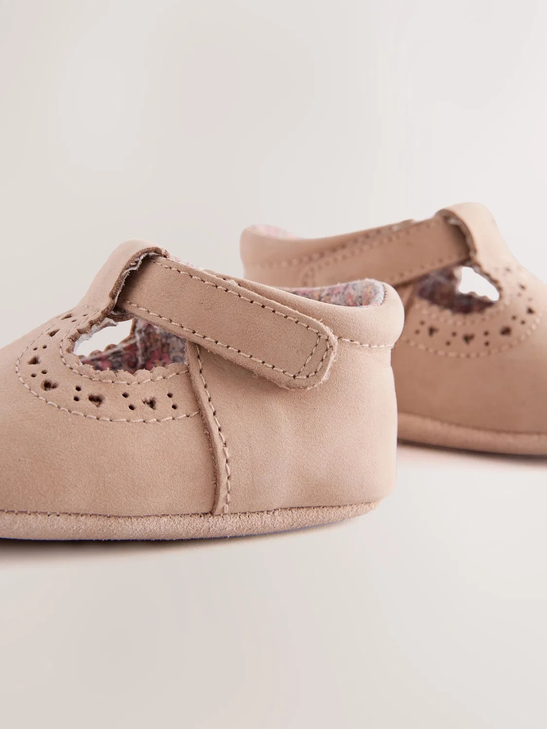Туфли T-bar кожаные, модель Tan Leather Baby T-Bar Shoes Next, коричневые — фото 4