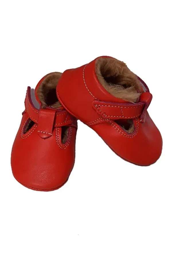 Детские ботиночки для новорожденных с меховым воротником First step furry baby booties Kapar, Red
