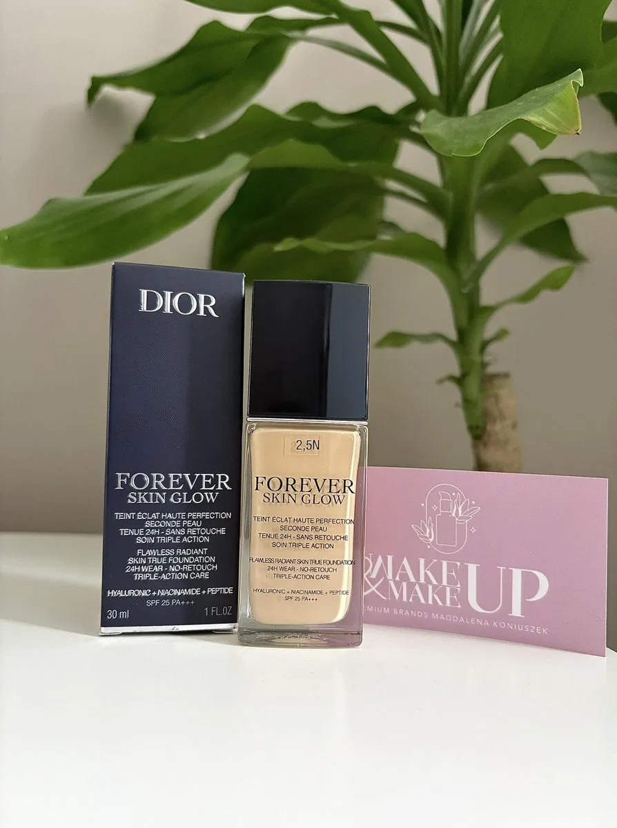 Тональный крем 2,5N Forever Skin Glow Dior, Цвет 2,5N — фото 3