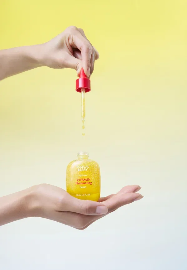 Витаминная осветляющая сыворотка - сыворотка 30 мл Eqqualberry — фото 3
