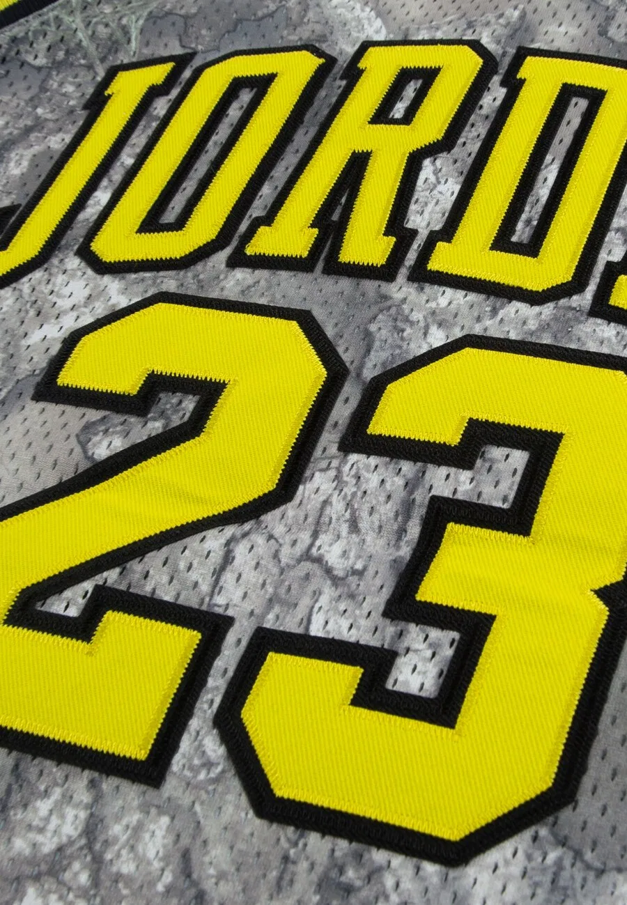 Футболка Jordan 'MJ MVP 23' светло-серого и темно-серого цвета — фото 3