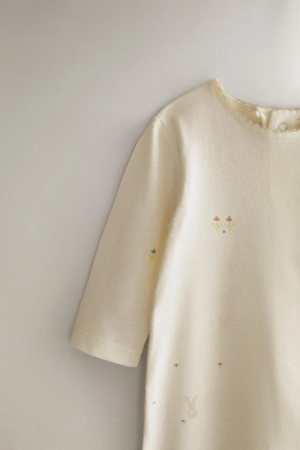 Набор для новорожденного с кроликами и цветами. ZARA, Oyster-white — фото 2
