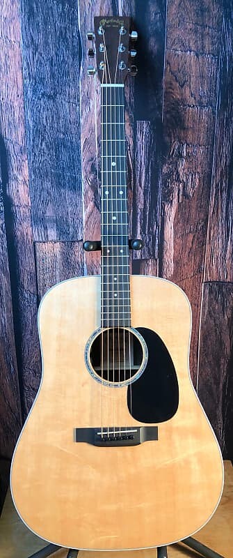 

Martin Road Series D-13E с электроникой Fishman MXt Electronics