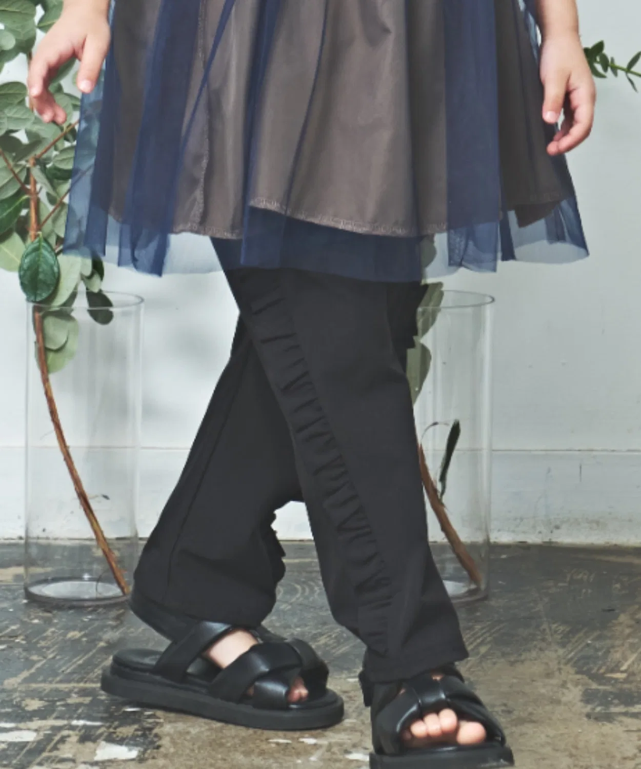 Детские брюки с рюшами из нейлона, модель Frill Pants, maarook, Черный