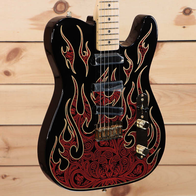 

Телекастер Fender James Burton - Red Paisley Flames - US21014478 - PLEK'd James Burton Telecaster