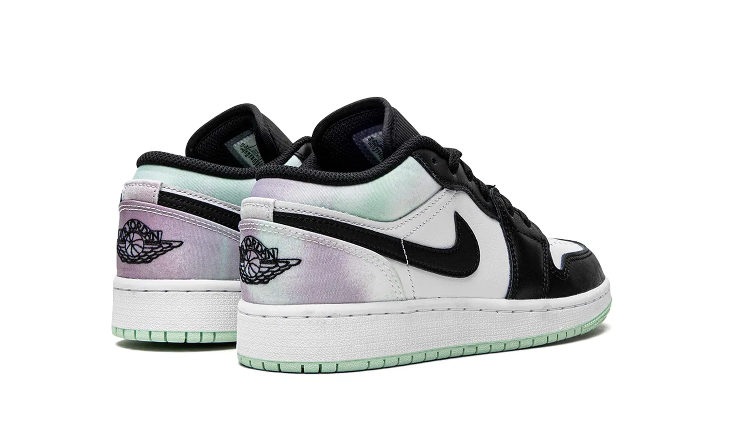 Детские кроссовки для мальчиков Air Jordan 1 Low SE NIKE, White Mint Foam Black — фото 2