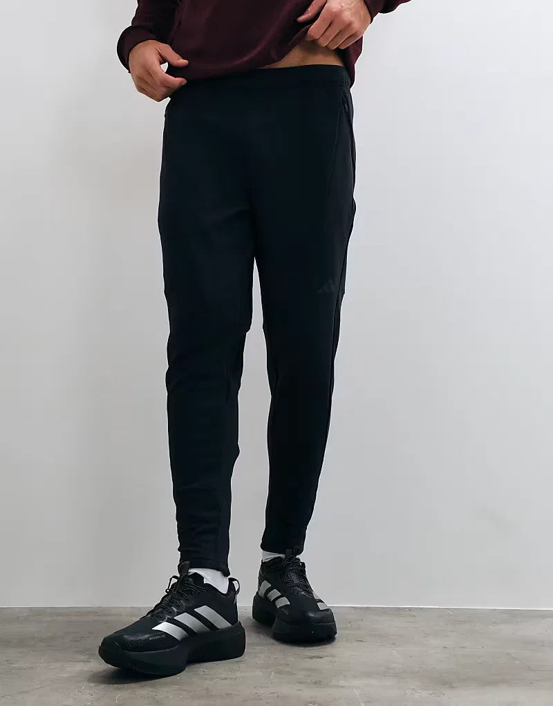 Штаны спортивные Essentials D4T Adidas Training, черный