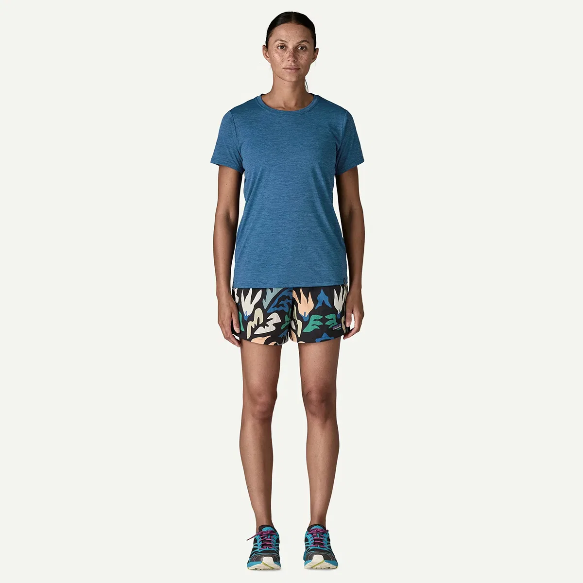 Женская футболка с коротким рукавом Capilene Daily Short-Sleeve Shirt Patagonia, Aquatic Blue/Light Aquatic Blue X-Dye — фото 4